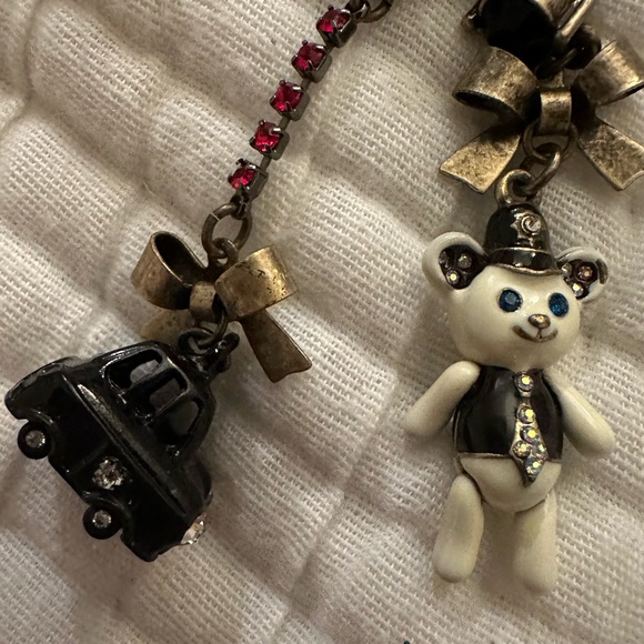 ADORABLE & RARE Betsey Johnson Police Officer Bear and Cop Car Earrings - Picture 5 of 5